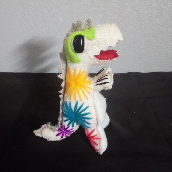 Colorful Plush Dinosaur Toy for Reptile Pets - Picture 3 of 5